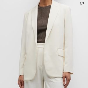 Theory Oversized Creme blazer in admiral crepe size 6